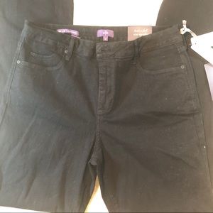 NYDJ -NWT- Black Billie mini bootcut jeans 14